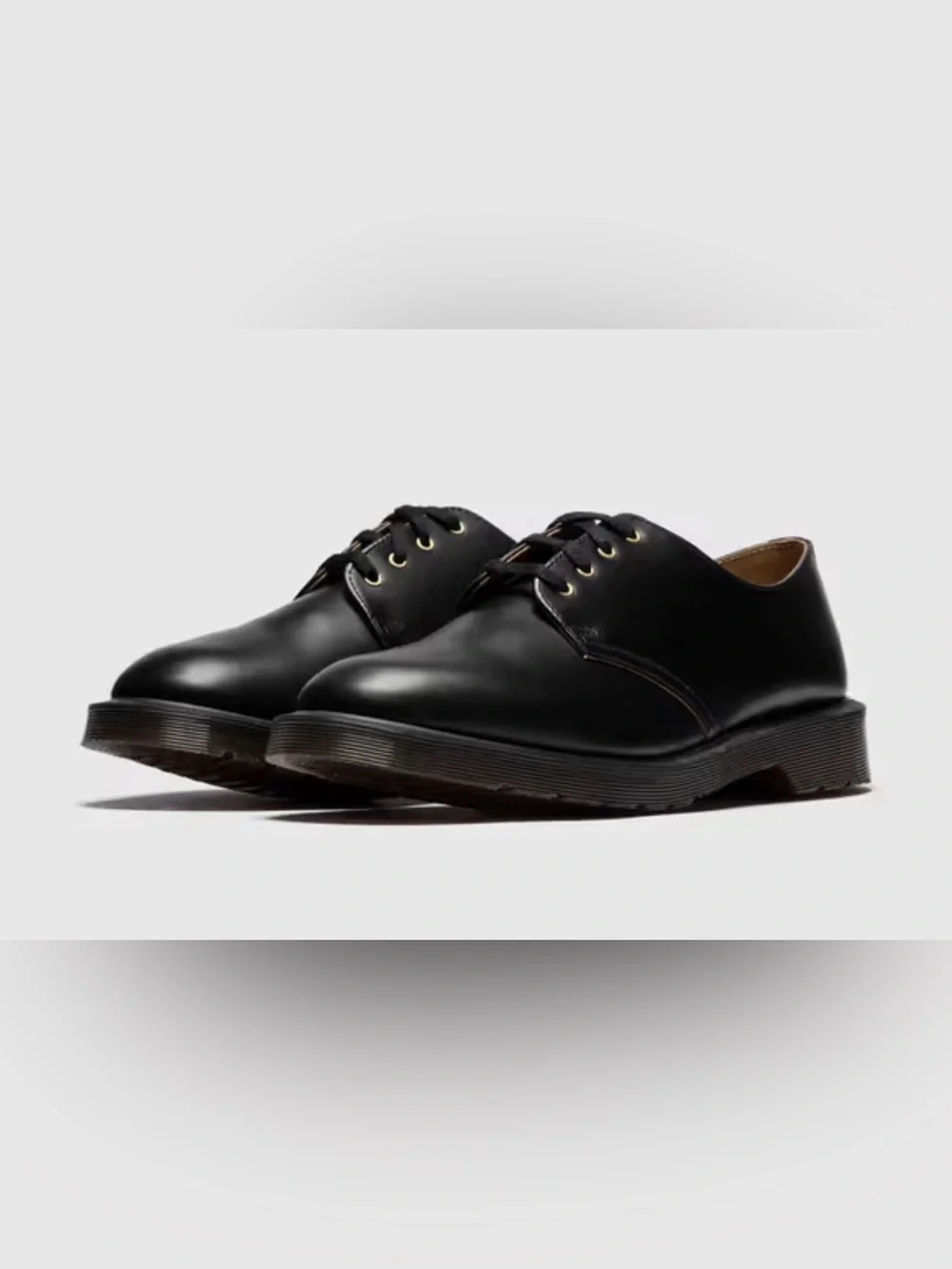 Dr martens Smith Lace Up Low top Oxfords Unisex 7 men’s and size 8.5 women